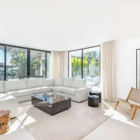 Unula Puerto Banus Apartment Marbella